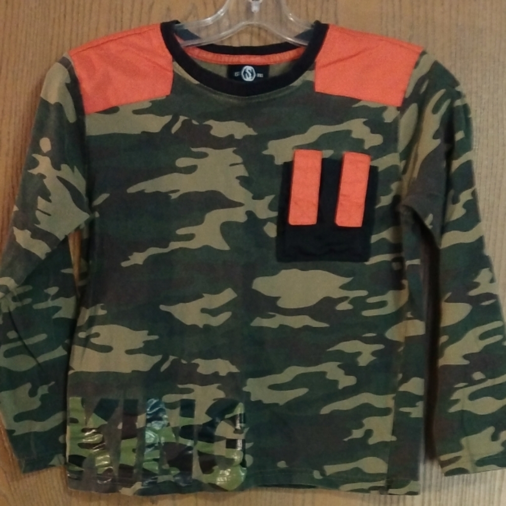 Switch Remarkable Boys Camo Long sleeve t-shirt size S (8)